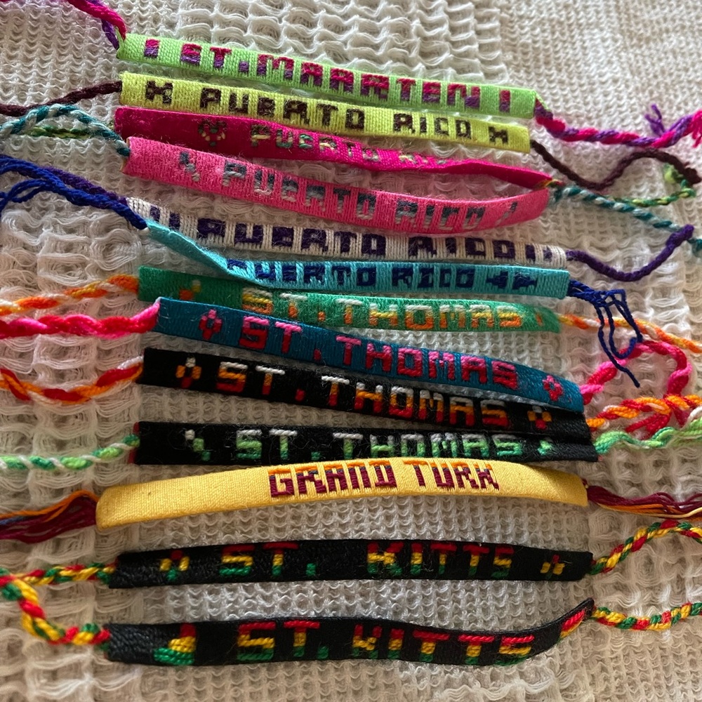 Traveling the World Bracelets O/S - Picture 2 of 4